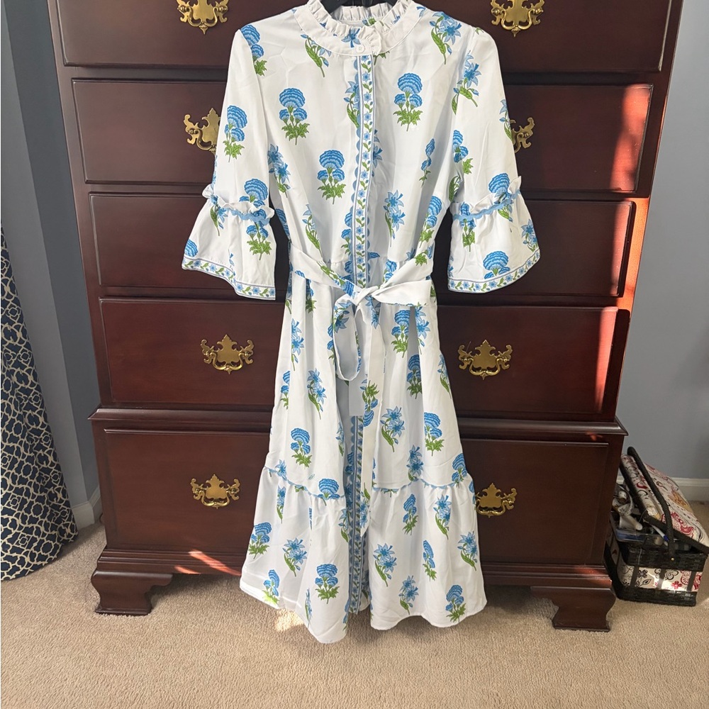 Entro White and Blue Floral Dress